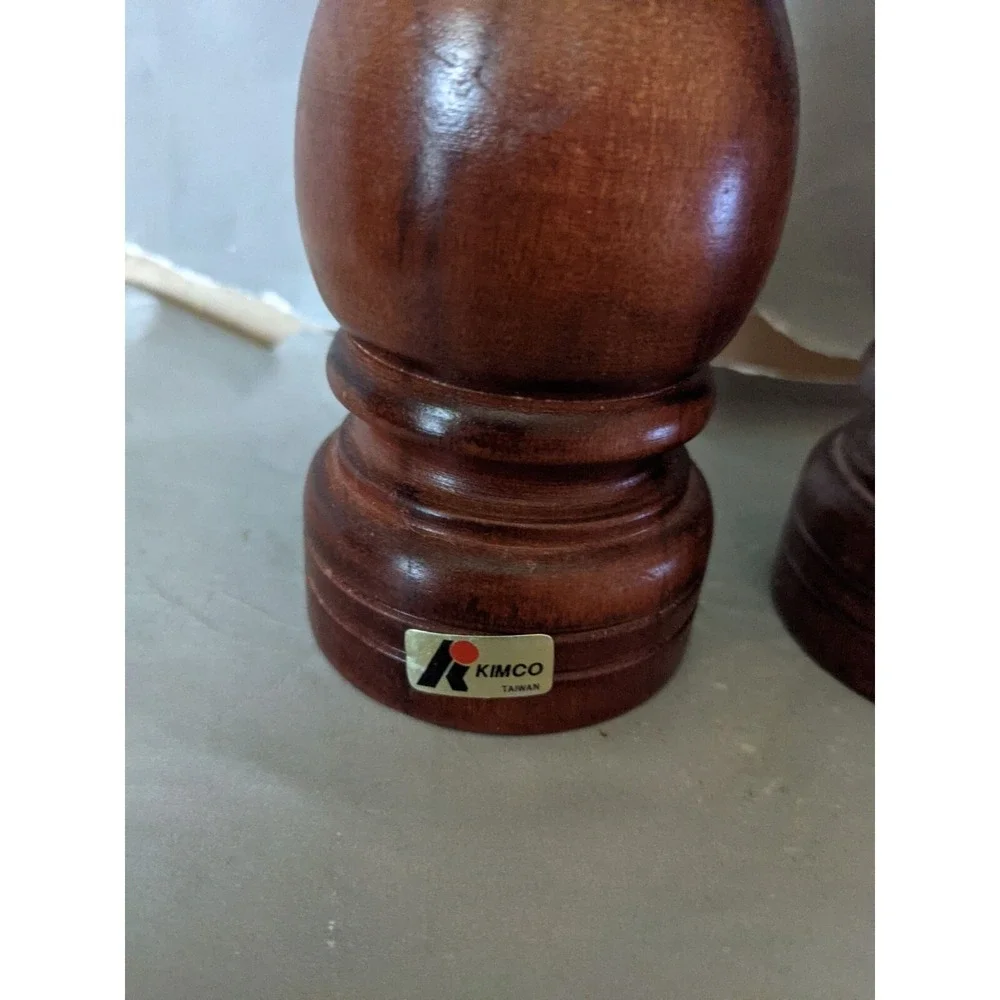 Vintage Kimco Wood Salt Shaker‎ and Pepper Mill Set Dark Brown Taiwan Hand Crank
